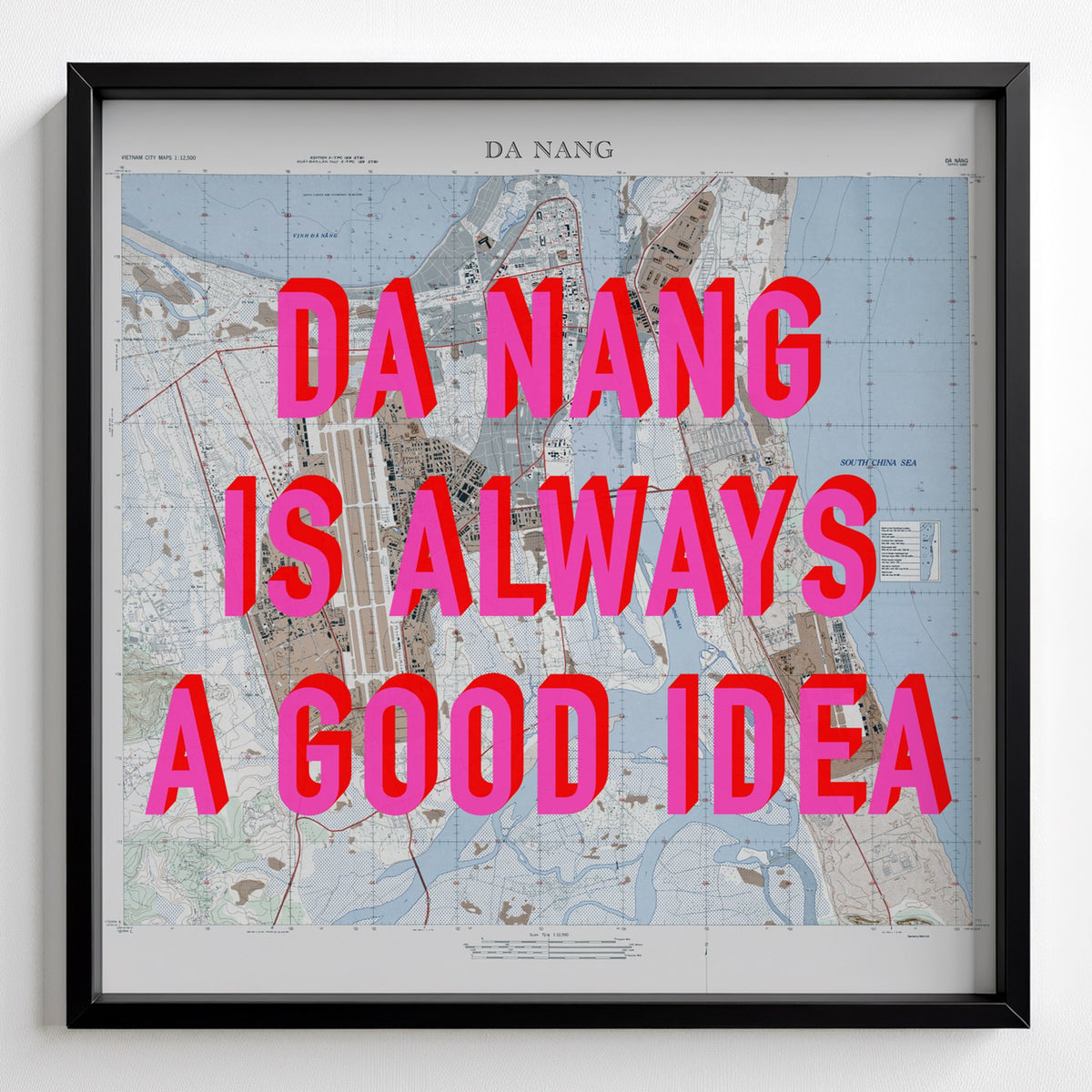 Da Nang Retro Pop Art Map Print (square) - black frame mockup - Magic Posters Bold