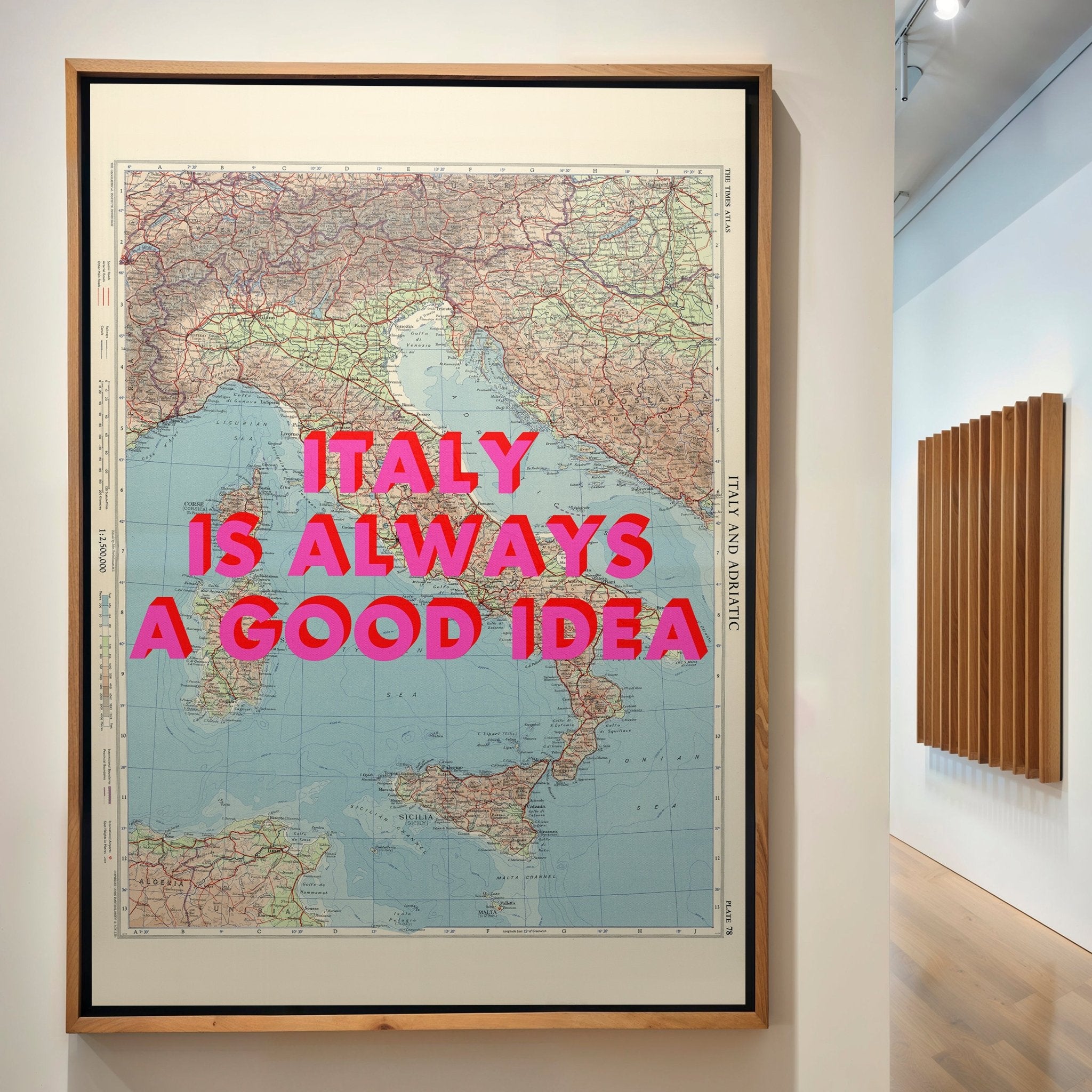 Italy Retro Pop Art Map Print - Magic Posters